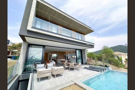 Casa à venda com 541m², 4 quartos e 6 vagas