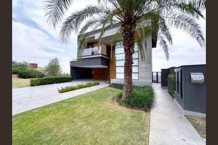 Casa à venda com 541m², 4 quartos e 6 vagas