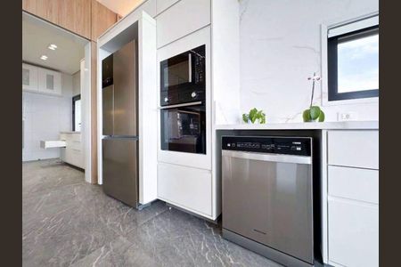 Casa à venda com 541m², 4 quartos e 6 vagas