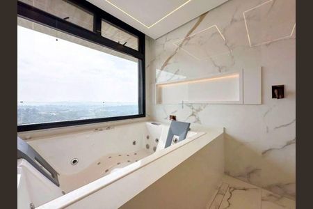 Casa à venda com 541m², 4 quartos e 6 vagas