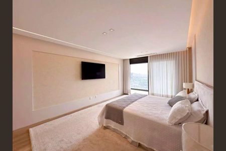 Casa à venda com 541m², 4 quartos e 6 vagas