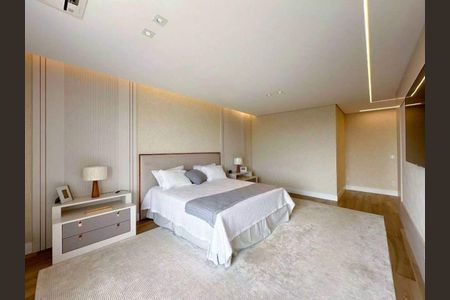 Casa à venda com 541m², 4 quartos e 6 vagas
