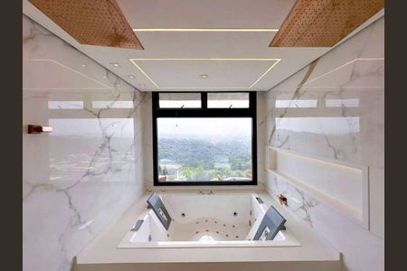 Casa à venda com 541m², 4 quartos e 6 vagas