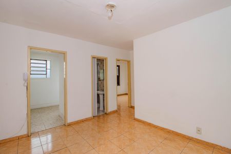 Sala de apartamento à venda com 2 quartos, 70m² em Rubem Berta, Porto Alegre