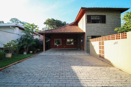 Entrada de casa de condomínio para alugar com 6 quartos, 250m² em Granja Caiapia, Cotia