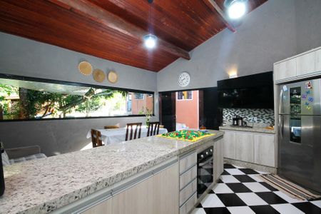 Casa de condomínio para alugar com 250m², 6 quartos e 4 vagasCozinha