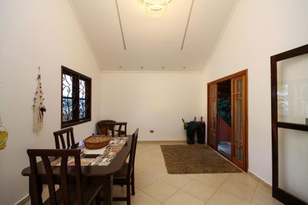 Sala de casa de condomínio para alugar com 6 quartos, 250m² em Granja Caiapia, Cotia