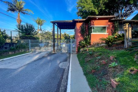 Casa de condomínio para alugar com 250m², 6 quartos e 4 vagasPlaca