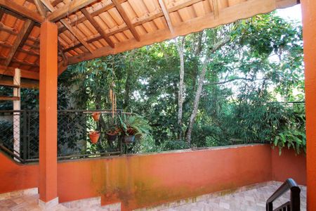 Casa de condomínio para alugar com 250m², 6 quartos e 4 vagasVaranda Sala