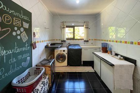 Casa de condomínio para alugar com 250m², 6 quartos e 4 vagasLavanderia