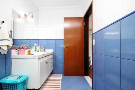 Casa de condomínio para alugar com 250m², 6 quartos e 4 vagasBanheiro Suíte 1