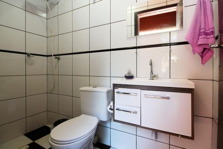 Casa de condomínio para alugar com 250m², 6 quartos e 4 vagasBanheiro Externo