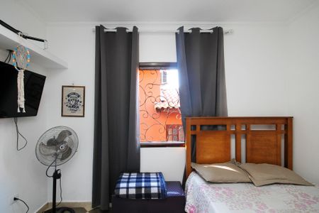 Casa de condomínio para alugar com 250m², 6 quartos e 4 vagasQuarto 2