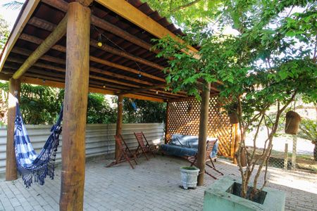 Casa de condomínio para alugar com 250m², 6 quartos e 4 vagasÁrea Externa