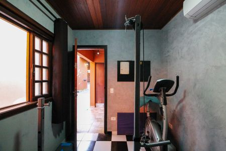 Casa de condomínio para alugar com 250m², 6 quartos e 4 vagasAcademia