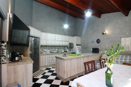 Casa de condomínio para alugar com 250m², 6 quartos e 4 vagasCozinha