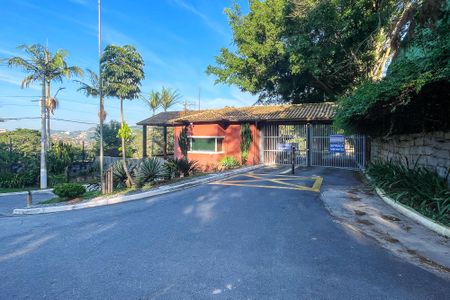 Casa de condomínio para alugar com 250m², 6 quartos e 4 vagasFachada Condominio