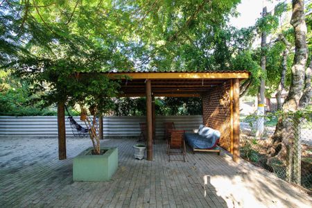 Casa de condomínio para alugar com 250m², 6 quartos e 4 vagasÁrea Externa