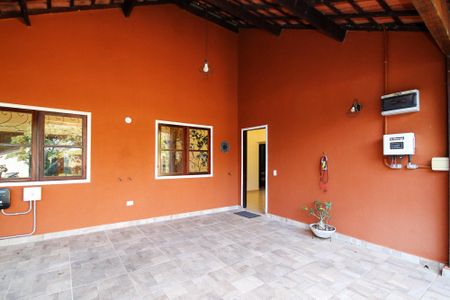 Casa de condomínio para alugar com 250m², 6 quartos e 4 vagasEntrada