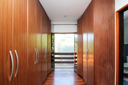 Casa de condomínio para alugar com 250m², 6 quartos e 4 vagasSuíte 1