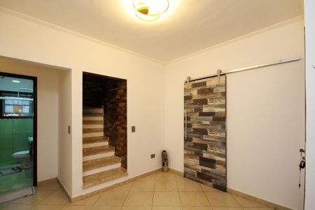 Casa de condomínio para alugar com 250m², 6 quartos e 4 vagasHall