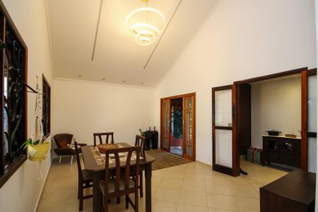 Sala de casa de condomínio para alugar com 6 quartos, 250m² em Granja Caiapia, Cotia