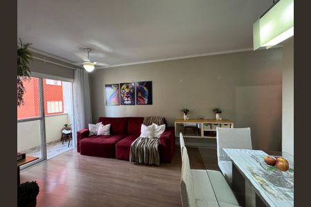 Apartamento à venda com 70m², 3 quartos e 1 vagaSala