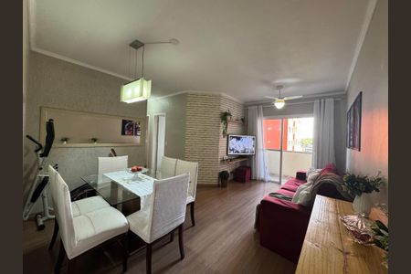 Sala de apartamento à venda com 3 quartos, 70m² em Piratininga, Osasco