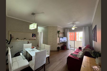 Apartamento à venda com 70m², 3 quartos e 1 vagaSala
