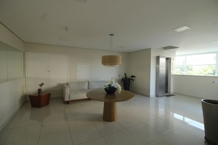 Apartamento para alugar com 71m², 2 quartos e 2 vagasHall social