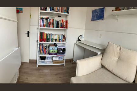 Quarto de apartamento à venda com 3 quartos, 64m² em Jardim Bonfiglioli, São Paulo