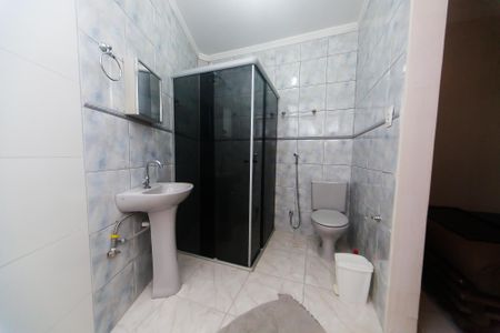 Casa para alugar com 60m², 2 quartos e 2 vagas Casa para alugar com 60m², 2 quartos e 2 vagasBanheiro Social