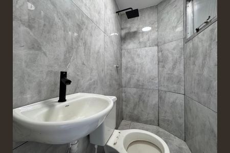 Banheiro Social de apartamento para alugar com 1 quarto, 25m² em Recreio dos Bandeirantes, Rio de Janeiro