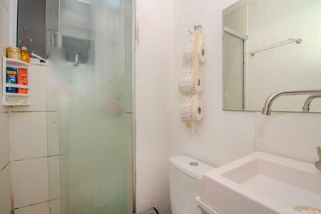 Banheiro de apartamento para alugar com 2 quartos, 42m² em Jardim Dona Leopoldina, Porto Alegre