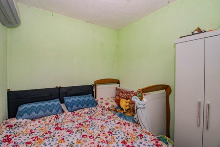 Quarto 1 de apartamento para alugar com 2 quartos, 42m² em Jardim Dona Leopoldina, Porto Alegre