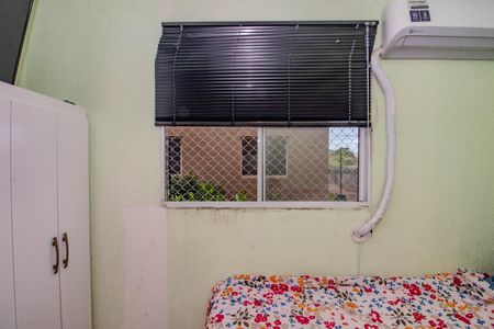 Quarto 1 de apartamento para alugar com 2 quartos, 42m² em Jardim Dona Leopoldina, Porto Alegre