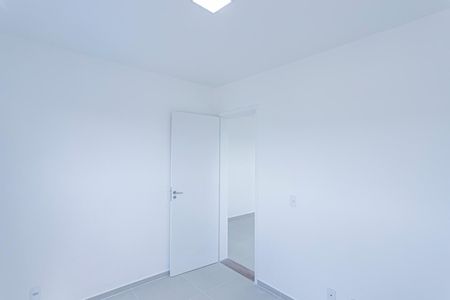 Quarto 1 de apartamento para alugar com 2 quartos, 38m² em Jardim Bandeirantes, São Paulo