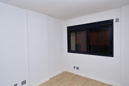 Apartamento para alugar com 109m², 3 quartos e 2 vagas Apartamento para alugar com 109m², 3 quartos e 2 vagasSemi Suíte