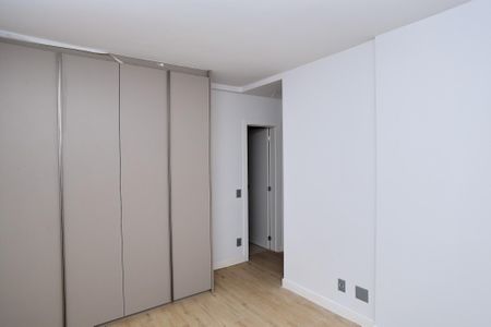 Apartamento para alugar com 109m², 3 quartos e 2 vagas Apartamento para alugar com 109m², 3 quartos e 2 vagasSemi Suíte