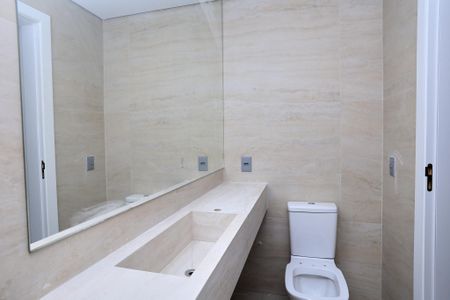 Apartamento para alugar com 109m², 3 quartos e 2 vagas Apartamento para alugar com 109m², 3 quartos e 2 vagasBanheiro da Suíte