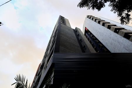 Apartamento para alugar com 109m², 3 quartos e 2 vagas Apartamento para alugar com 109m², 3 quartos e 2 vagasFachada