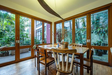 Casa para alugar com 430m², 6 quartos e 2 vagasCasa 1 - Sala 1