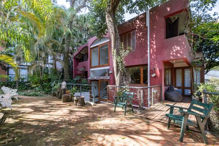 Casa para alugar com 430m², 6 quartos e 2 vagasQuintal