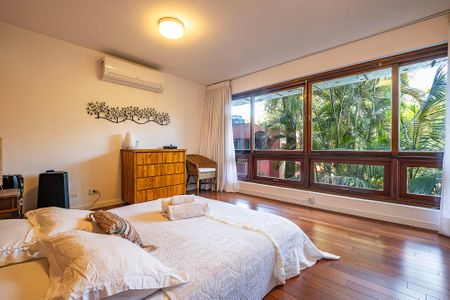 Casa para alugar com 430m², 6 quartos e 2 vagasCasa 2 - Quarto 1