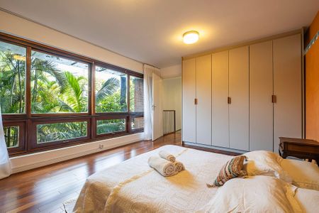 Casa para alugar com 430m², 6 quartos e 2 vagasCasa 2 - Quarto 1