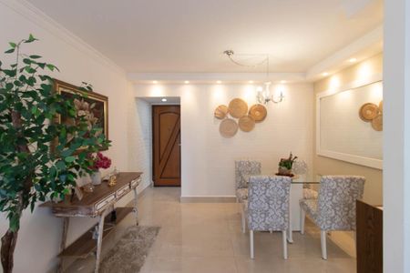 Apartamento para alugar com 70m², 3 quartos e 1 vagaSala
