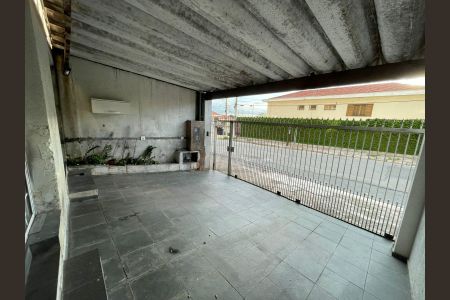 Casa à venda com 120m², 3 quartos e 2 vagasGaragem