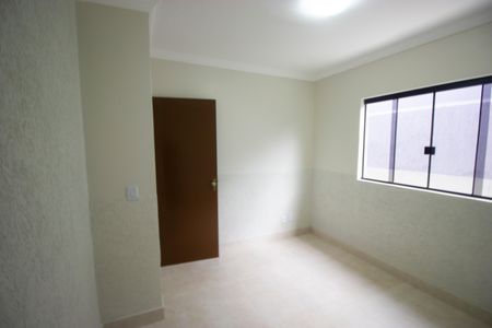 Casa para alugar com 2 quartos, 120m² em Qr 208, Brasília