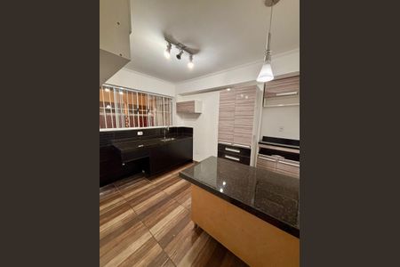 Apartamento à venda com 101m², 3 quartos e sem vagaCozinha