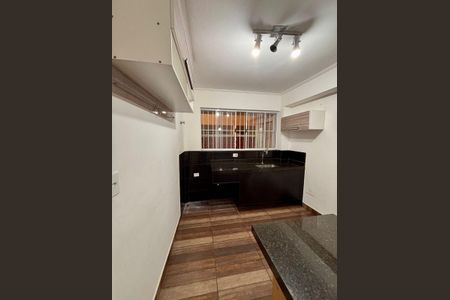 Apartamento à venda com 101m², 3 quartos e sem vagaCozinha